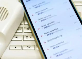 ALERTA: criminosos se passam por gerentes de banco em novo golpe por telefone para roubar dados e dinheiro de clientes