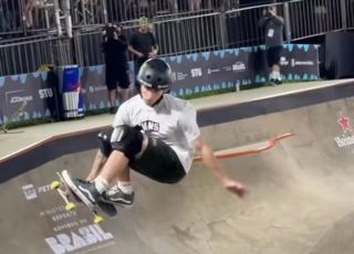 Após chuva, brasileiro Kalani Konig é vice-campeão no Mundial de Skate Park