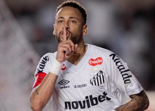 Neymar provoca rival e anima confronto do Santos na Sul-Americana