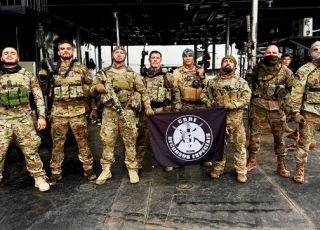 Core-AM realiza treinamento com policiais civis do Rio de Janeiro na orla fluvial de Manaus