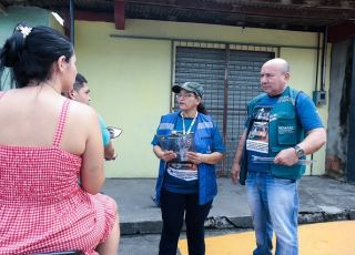 Prefeitura de Manaus cadastra 180 famílias atingidas pela chuva para acesso a benefícios sociais