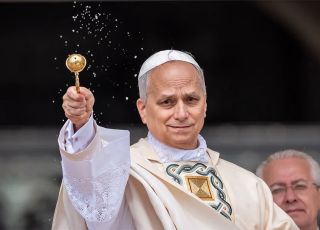 Papa Leão XIV critica líderes em guerra e diz que Deus rejeita suas orações