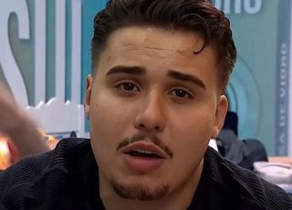 Ex-BBB Pedro Espíndola passa por atendimento médico após se envolver em confusão