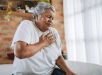 Sinais silenciosos podem indicar infarto dias antes e muitas pessoas acabam ignorando