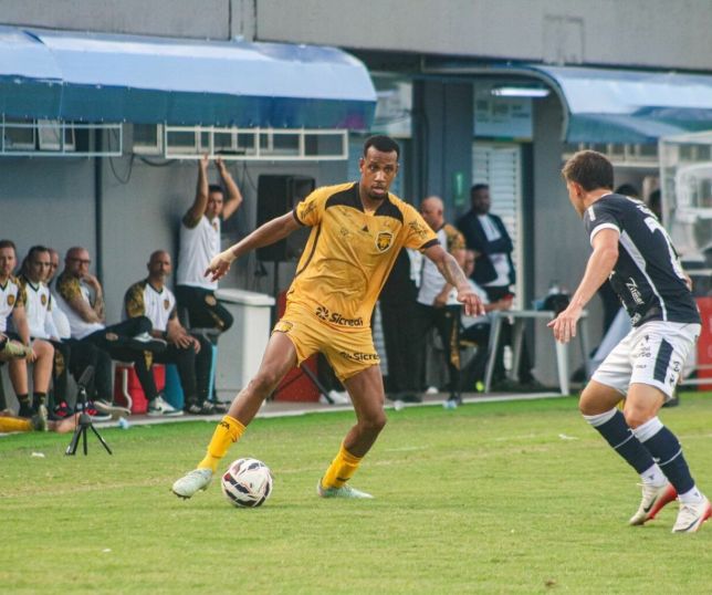 Amazonas encara o Remo fora de casa em busca de recuperação na Copa Norte