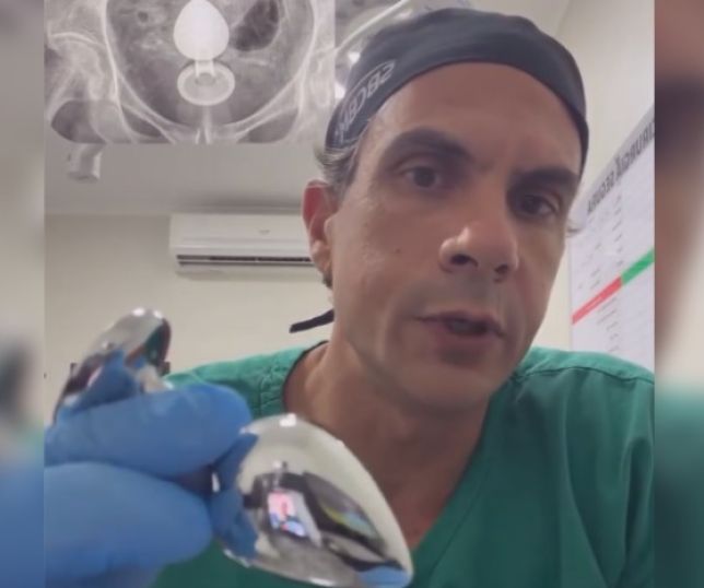 Médico alerta sobre 'objeto' na hora do prazer: 'Amarre o seu brinquedinho'. VEJA VÍDEO