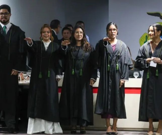 Defensoria Pública do Estado do Amazonas reforça atuação no interior com posse de cinco novos defensores públicos