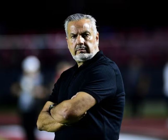 Palmeiras ataca diretor do Flamengo por citar clubes chorões: 'Parabéns pela autocrítica'