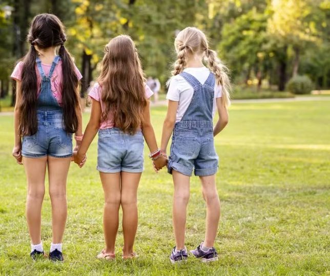 A puberdade tem acontecido cada vez mais cedo em meninas: isso é normal? Quais são as causas? Médicos explicam