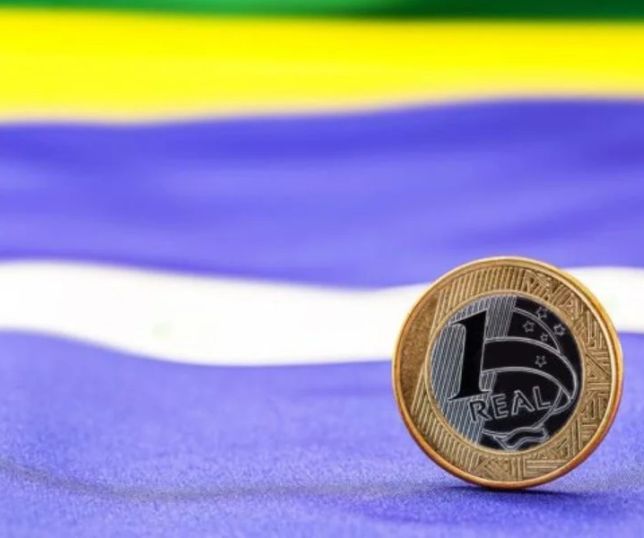 Dívida pública do Brasil deve atingir 100% do PIB em 2027, projeta FMI