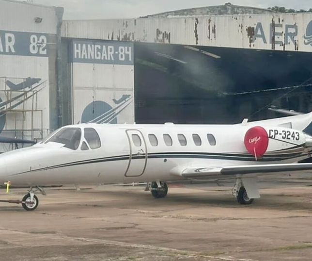 Avião perde contato, voa em círculos e cai na Bolívia em caso suspeito de ''voo fantasma''. VEJA VÍDEO