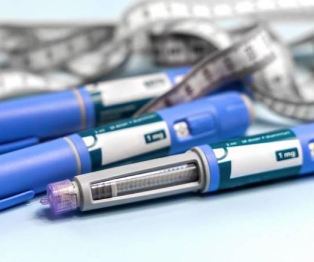 Uso de canetas emagrecedoras exige monitoramento médico e atenção a possíveis complicações