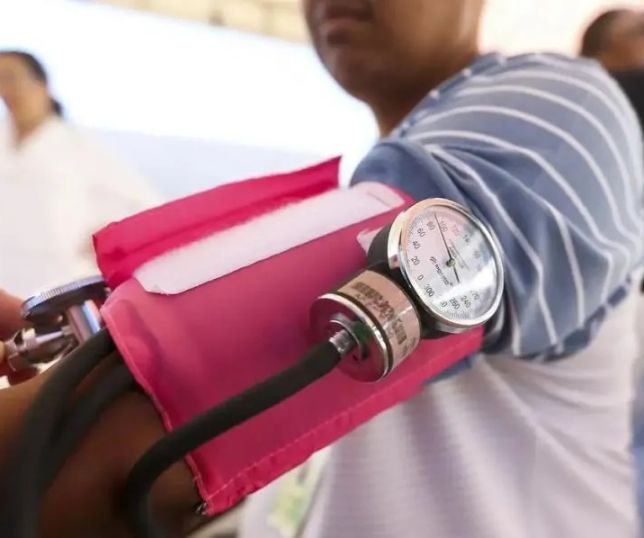 Hipertensão silenciosa e hereditária exige atenção e mudança de hábitos, alertam especialistas