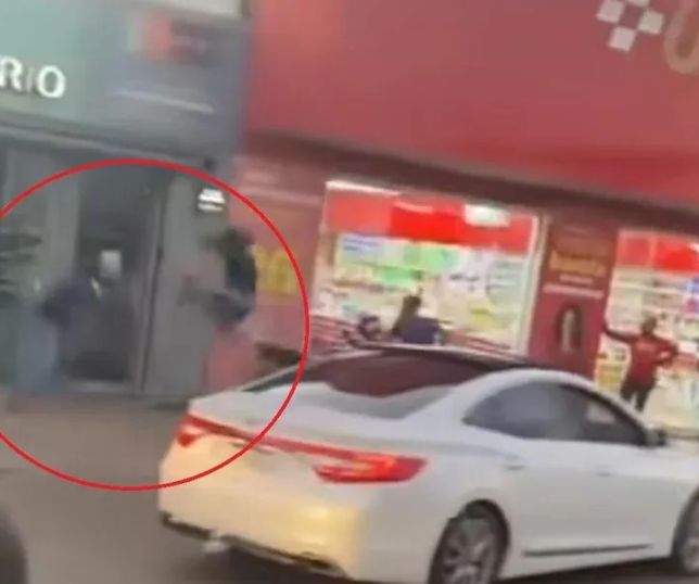 Pastor evangélico reage a assalto e agride suspeitos durante ação criminosa. VEJA VÍDEO