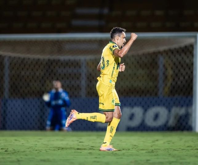 Mirassol domina Always Ready, vence por 2 a 0 e mantém força como mandante