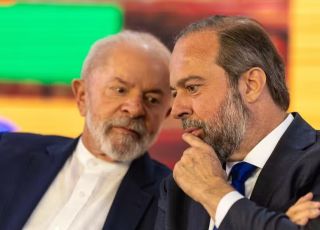 Aliados de Lula veem cenário 'esdrúxulo' com ministro em partido que abriga opositores em Minas Gerais