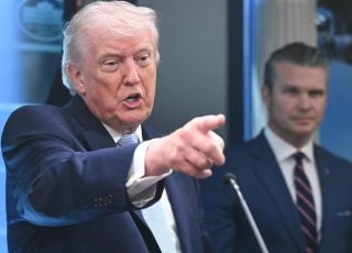 Ameaça de guerra: Donald Trump fala em destruir pontes e usinas do Irã e pode provocar caos internacional