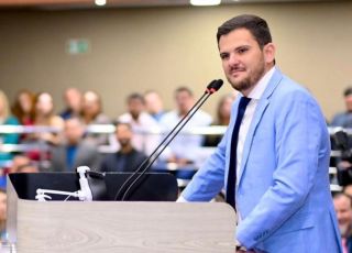 Prefeito de Manaus critica oposição e rebate ataques durante período de chuvas