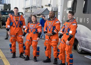 Artemis II retorna à Terra: entenda por que cápsula pousará no mar e como será o resgate da tripulação