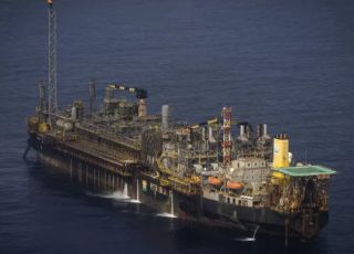 Brasil alcança recorde histórico nas exportações de petróleo para a China