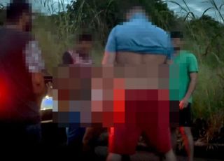 ''Devoradora do Cerrado'' atrai fila de homens em matagal para realizar fetiche