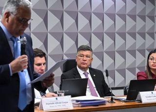 CPMI do INSS: indiciamentos de Lulinha e Flávio Bolsonaro podem influenciar eleições de 2026