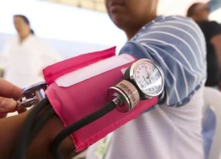 Hipertensão silenciosa e hereditária exige atenção e mudança de hábitos, alertam especialistas