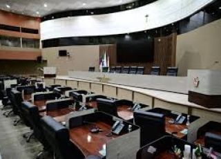 'SEGREDOS DE BASTIDORES': AS CADEIRAS VAZIAS DA CÂMARA E O SILÊNCIO QUE FALA ALTO ÀS VÉSPERAS DA ELEIÇÃO