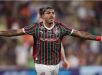 Fluminense domina no Maracanã, vence o Corinthians e encosta na liderança do Brasileirão