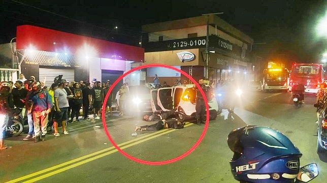 ASSALTANTES FAZEM MOTORISTA DE APLICATIVO DE REFÉM E PROVOCAM GRAVE COLISÃO DE CARROS NA CIDADE NOVA, ZONA NORTE DE MANAUS. VEJA VÍDEOS E REPORTAGEM DO 'PORTAL DO ZACARIAS' AO VIVO