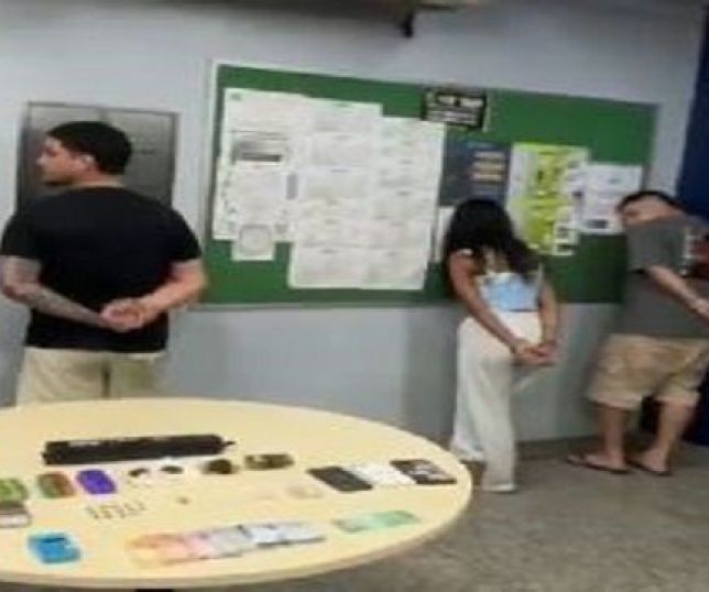 Rocam recebe denúncia anônima e prende casal e usuário de drogas sintéticas no Conjunto Kissia, Zona Centro-Oeste de Manaus. VEJA VÍDEO E REPORTAGEM DO 'PORTAL DO ZACARIAS' AO VIVO