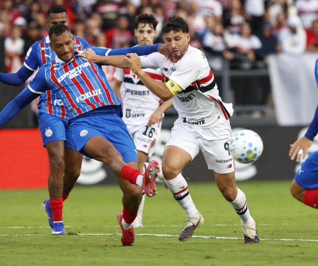 Bahia arranca empate no último lance e São Paulo deixa vitória escapar no Brasileirão