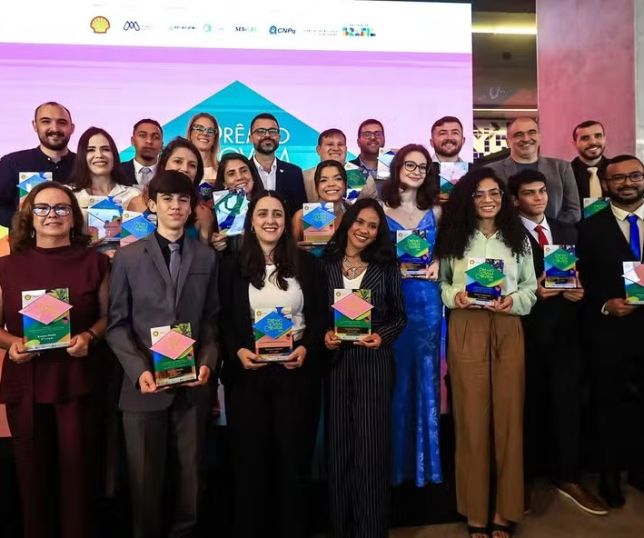 Prêmio Jovem Cientista prorroga inscrições até 14 de agosto