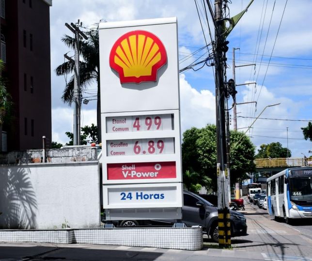 Gasolina e etanol ficam mais baratos em Manaus após fiscalização da Operação Consumo Seguro