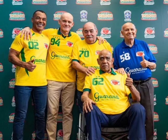 Campeões mundiais avaliam chances de convocação de Neymar para a Copa: 'Tem que saber se ele quer ir', diz Rivellino