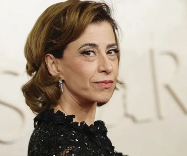 Fernanda Torres estrelará filme futurista ao lado de Willem Dafoe