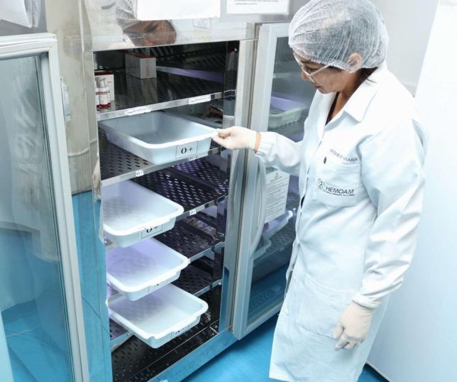Hemoam faz apelo urgente por doações diante da queda nos estoques de sangue