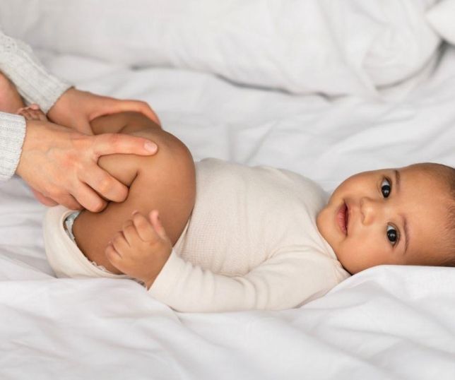 Cólica em recém-nascidos: saiba o que é como acalmar o bebê
