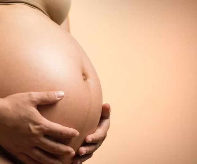 INSS vai liberar salário-maternidade automaticamente após 30 dias