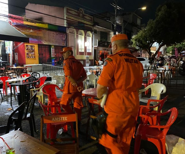 Central Integrada de Fiscalização realiza ação em bares no Centro de Manaus na madrugada deste sábado