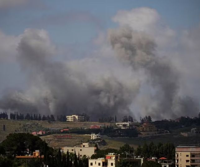 Israel intensifica ataques e avança no sul do Líbano durante negociações por cessar-fogo
