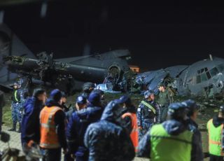 Pilotos são detidos após tragédia aérea com dezenas de mortos na Bolívia