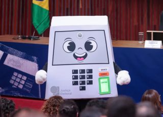 TSE lança mascote ''Pilili'' para aproximar eleitores das urnas eletrônicas