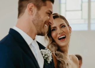 Noiva troca buquê por ''Mounjaro'' em casamento e atitude inusitada gera polêmica nas redes