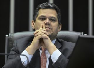 Congresso promulga Lei da Dosimetria após derrubada de veto presidencial