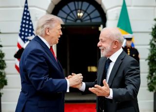 Lula diz a Trump que Brasil está aberto ao diálogo, mas sem ?lambe-botismo?