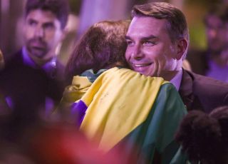 Flávio Bolsonaro aposta em novo jingle para fortalecer pré-campanha presidencial