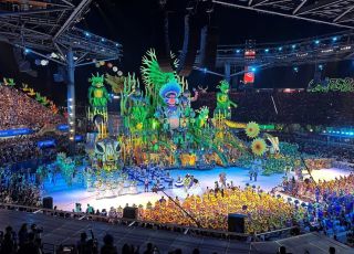 Justiça do Amazonas decide que venda de ingressos do Festival de Parintins não precisa de licitação e libera comercialização