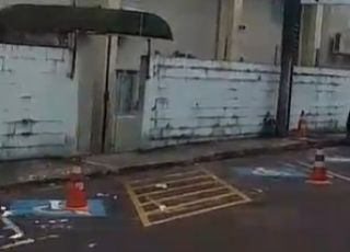 'Estão esperando uma tragédia?' Moradores do Viver Melhor denunciam rachaduras, infiltrações e risco de desabamento em Manaus