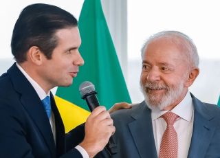 Hugo Motta articula acordo e Câmara deve votar projeto sobre fim da escala 6x1